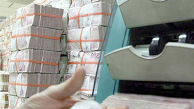 BES'te 300 bin kişi parasını istiyor