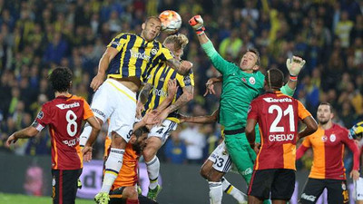 'Küfürü önledik pankartları toplattık'