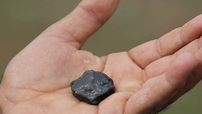 Mehmet Şimşek'ten Twitter'da göktaşı anketi