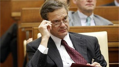 Smaghi: Euronun değeri düşmeli