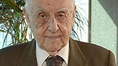 Sedat Üründül hayatını kaybetti