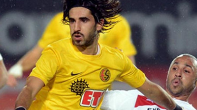 Galatasaray ilk transfer bombasını patlattı!