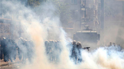 Beşiktaş'ta polis gazla müdahale etti