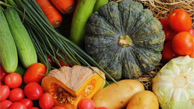 Antalya'da sebze meyve fiyatları dibe vurdu