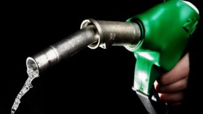 Benzine bir haftada ikinci zam