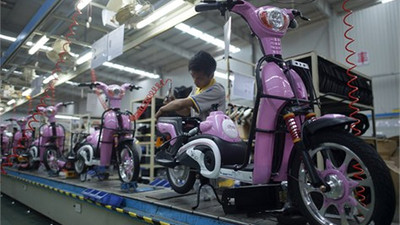 Çin’de çarklar yedi ay sonra yavaşladı