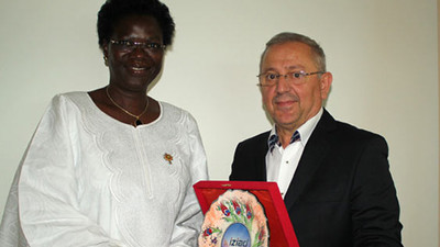 Kando: Türk işadamlarını bekliyoruz