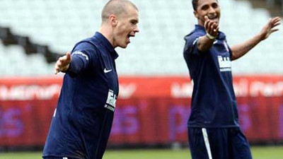 Holmen Fenerbahçe ile anlaştı