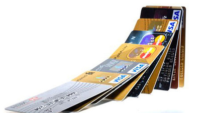 Bankalardan aidatsız kart atağı