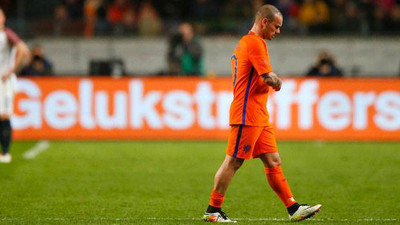 Sneijder derbiye yetişecek mi?