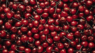 Kiraz ihracatçının yüzünü güldürüyor