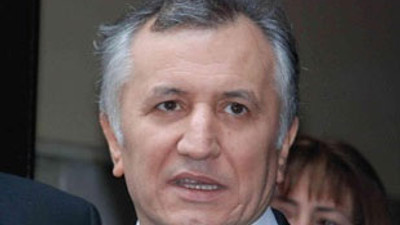 Akşam'da yönetim değişti