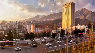 Türkler İran'da en az 10 otel yapacak