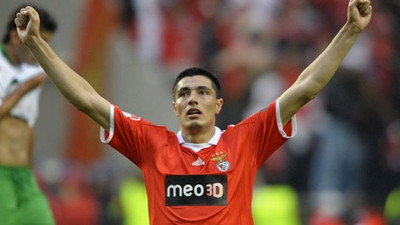 Fener UEFA'ya rağmen bombayı patlattı