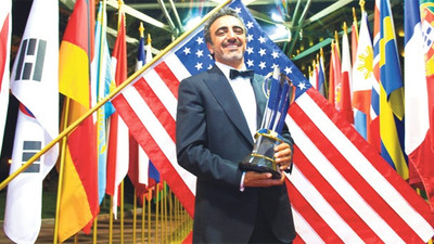 ABD'nin yoğurt kralı Türk Van'da büyüyor