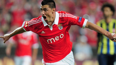 Cardozo'nun parası 5 patrondan!