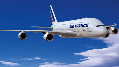 Uçaktan yolcu düştü!