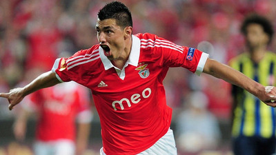 Cardozo'yu kıskandı!