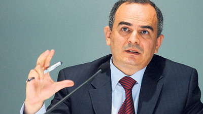 Para patronun ağzında!