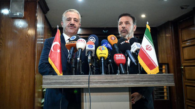 Ulaştırma, Denizcilik ve Haberleşme Bakanı Arslan İran'da
