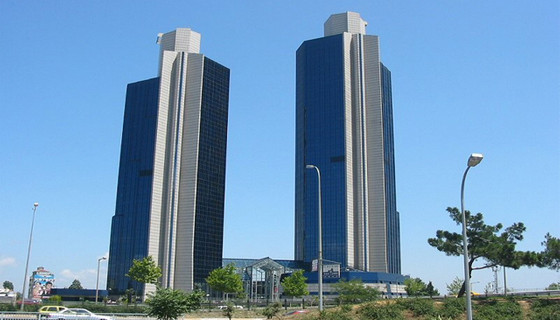 Sabancı Holding CEO'su görevinden istifa etti