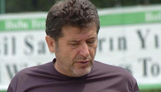 Mustafa Denizli'ye Türk rakip