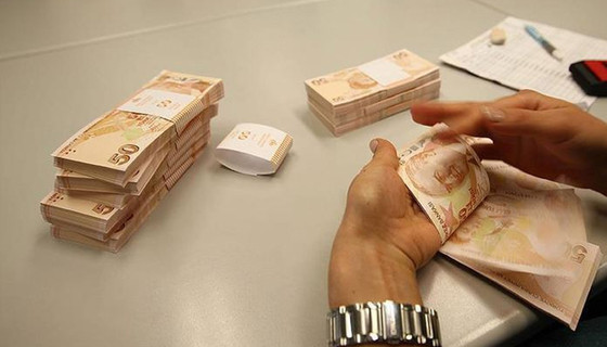 SSK emeklisine en az bin 827 TL