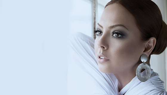 Ebru Gündeş'e büyük şok!