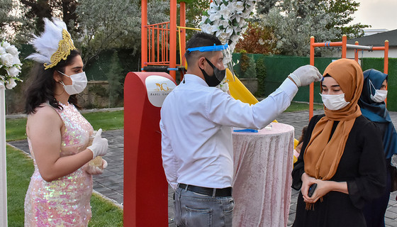 Gelin ve damatlar saat 18.30'dan sonra 'evet' diyemeyecek