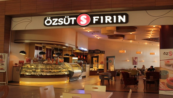 76 yıllık tatlıcıyı Araplar aldı