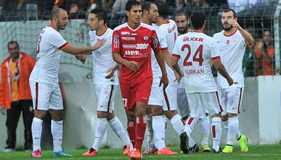 Galatasaray galibiyetle başladı!
