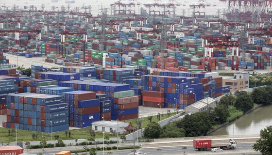 Çin'in nisanda ihracatı artarken ithalatı hızla düştü