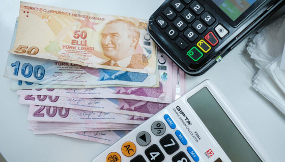 Hesaplar değişti: Memur ve emekli maaşına zamda yeni oran ve rakam verildi
