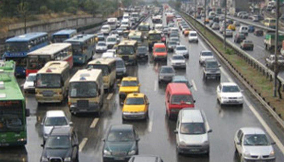 Trafiğe kayıtlı araç sayısı arttı