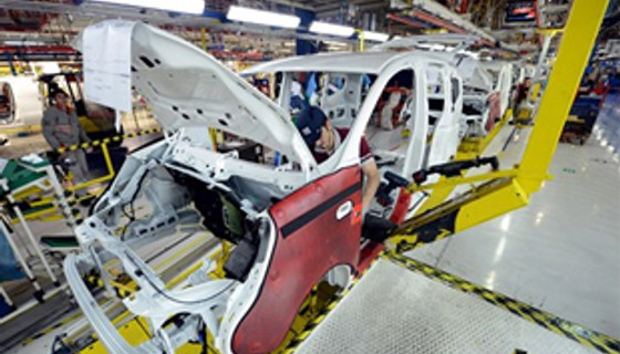 Otomotiv üretimi yine düştü