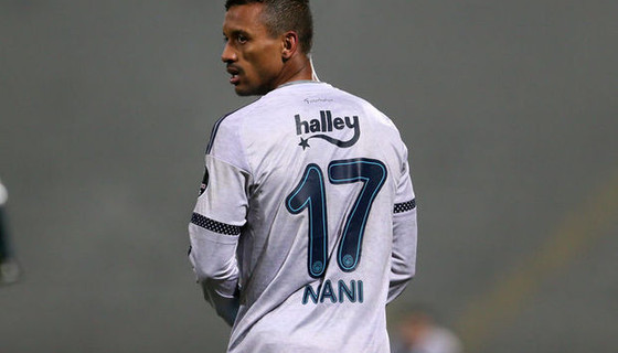 Manchester United Nani'yi sattığına pişman oldu