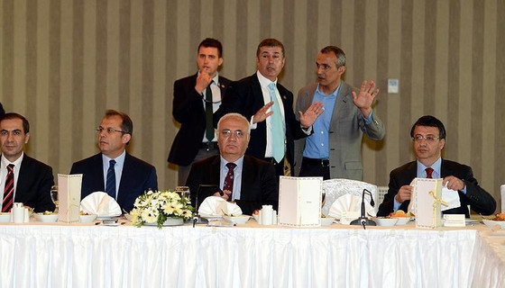 Elitaş: Faiz indirimleri büyüme rakamlarını olumlu etkileyecek