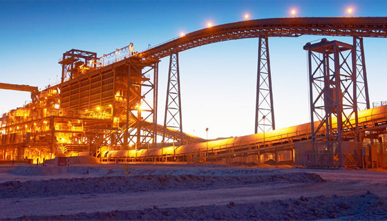 Dünya devinden tarihi zarar