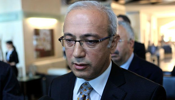 `Moody`s`in kararı siyasi bir adım`