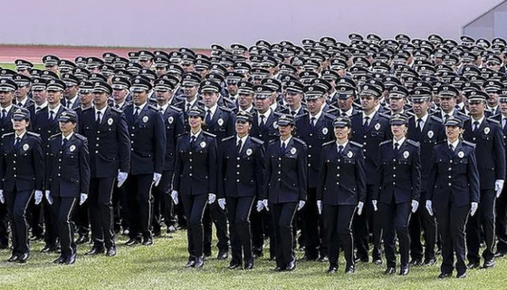 Binlerce polis açığa alındı