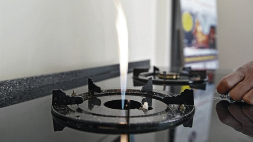 Suyu yaktı, hidrojenli kombiyi üretti!