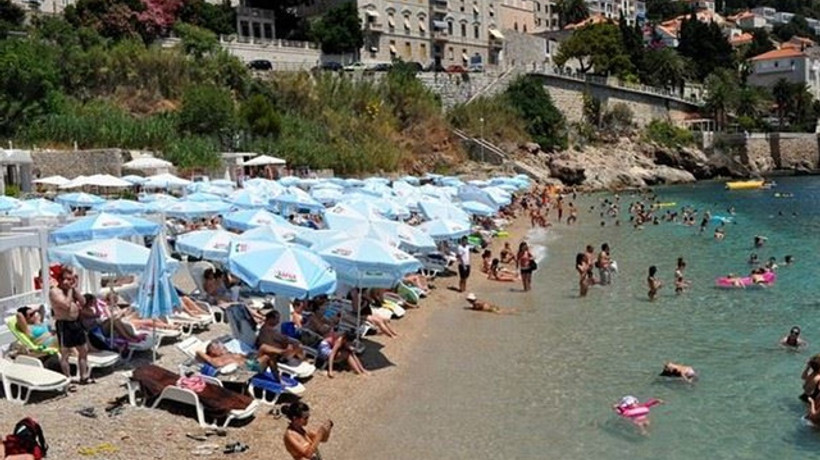 Sahildeki otellerde yer kalmadı!