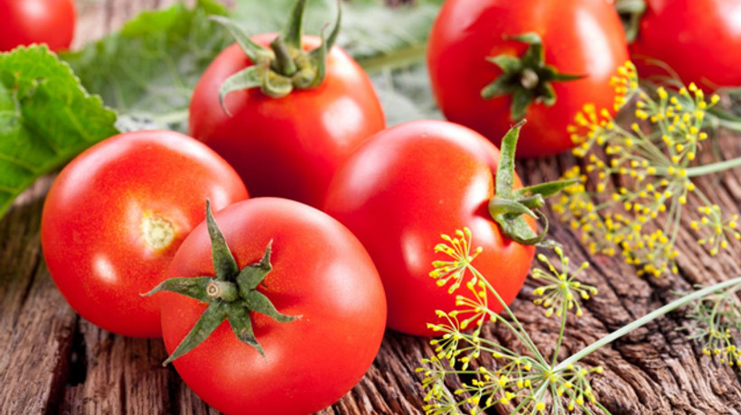 Domates fiyatları pazarda 2-3 liradan 7 liraya fırladı