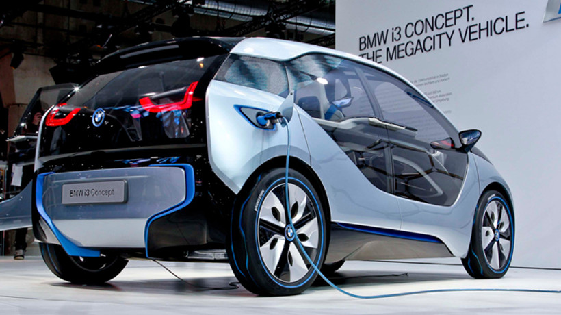 BMW elektriğe yola verdi!