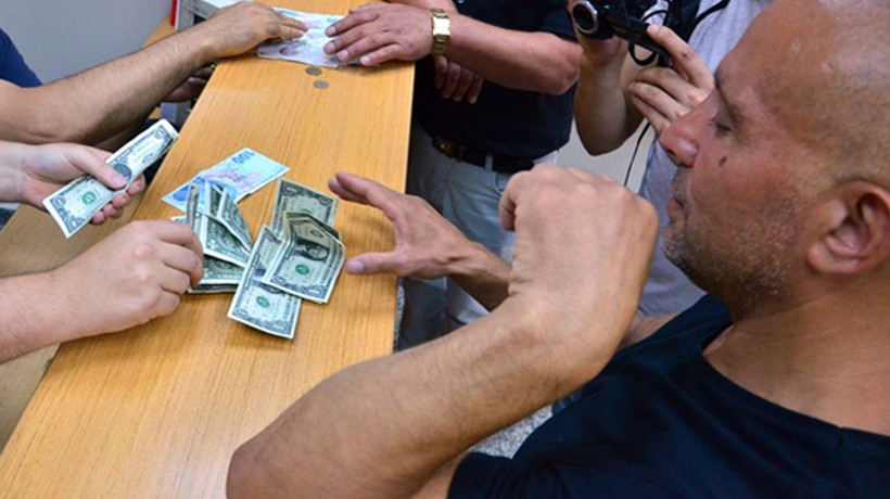 Her 5 döviz bürosundan 4'ü kaçak