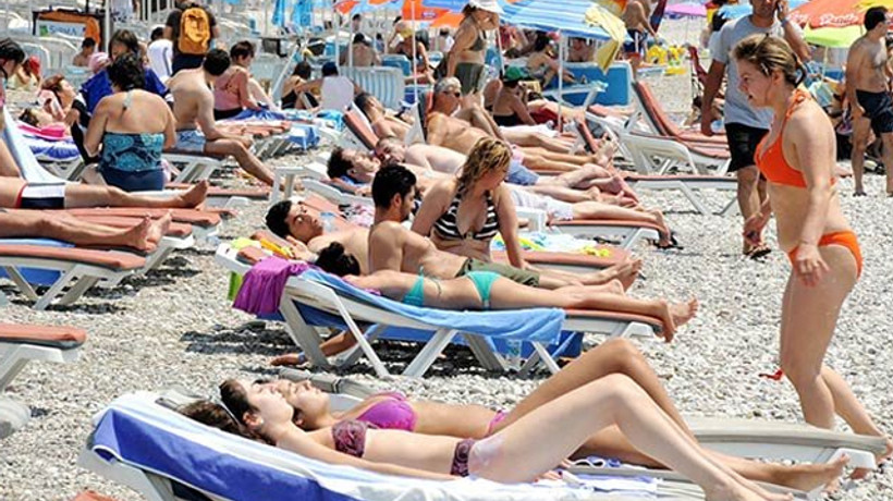 Yerli turistler tatillerinin yalnızca yüzde 7'sini otelde geçiriyor