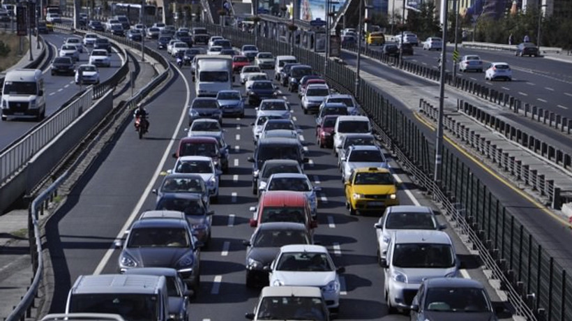 Trafiğe iki ayda 180 bin 196 araç katıldı