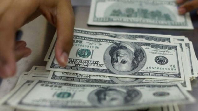 Dolar 4 lira sınırını aştı