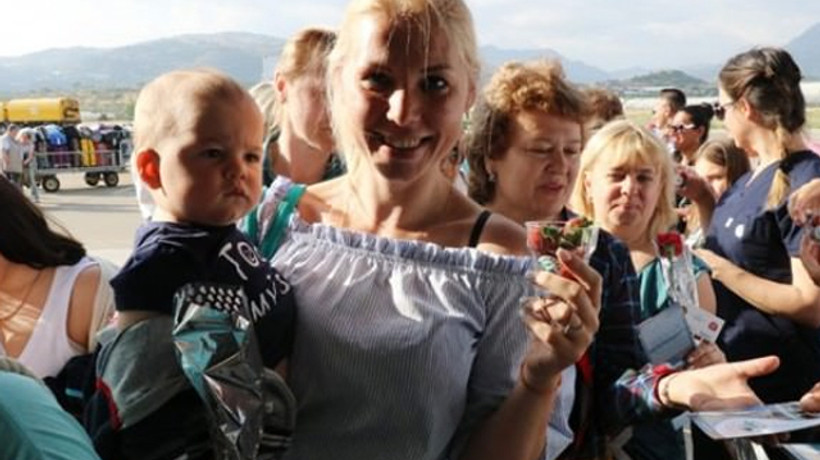 Antalya'ya turist yağdı!