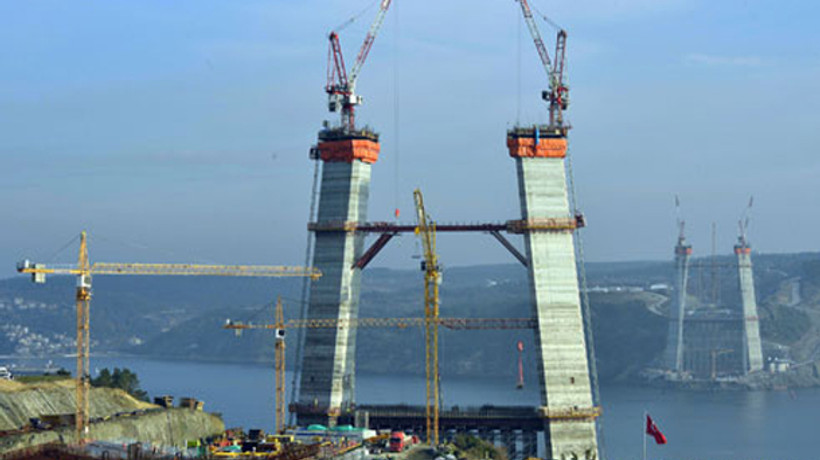 3. köprüde yolun yarısı tamam